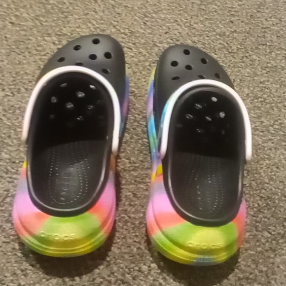 Brand new shoes that do not fit for my bunion. So either donation or sell here - Picture 2 of 4